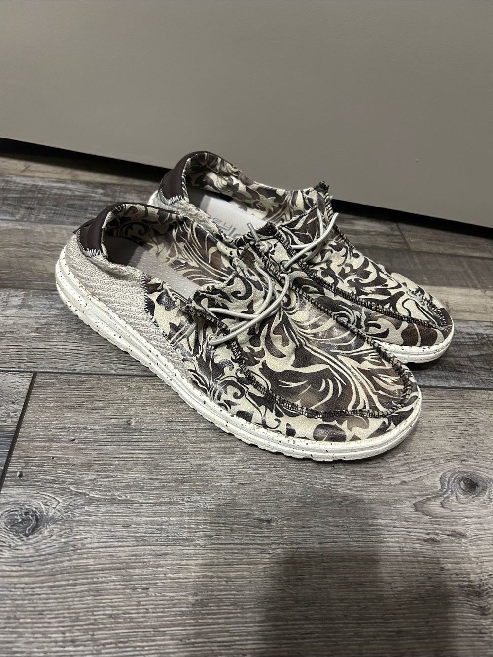 Hey Dude Wendy Ranch Sand shoes Western embossed swirl look